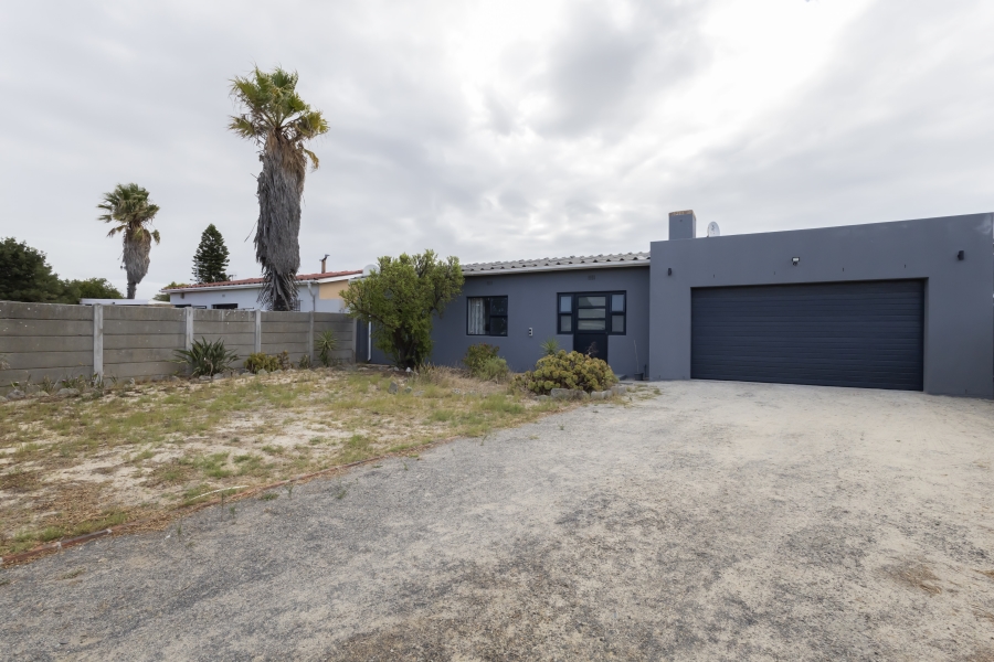 3 Bedroom Property for Sale in Sanddrift Western Cape